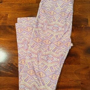 LuLaRoe Pink Geometric Southwest Aztec Leggings